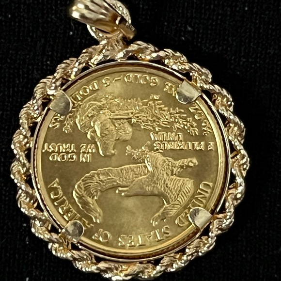 $5 U.S. Gold Coin Encased In 14kt Gold Necklace Pendant 1/10oz - Picture 2 of 6